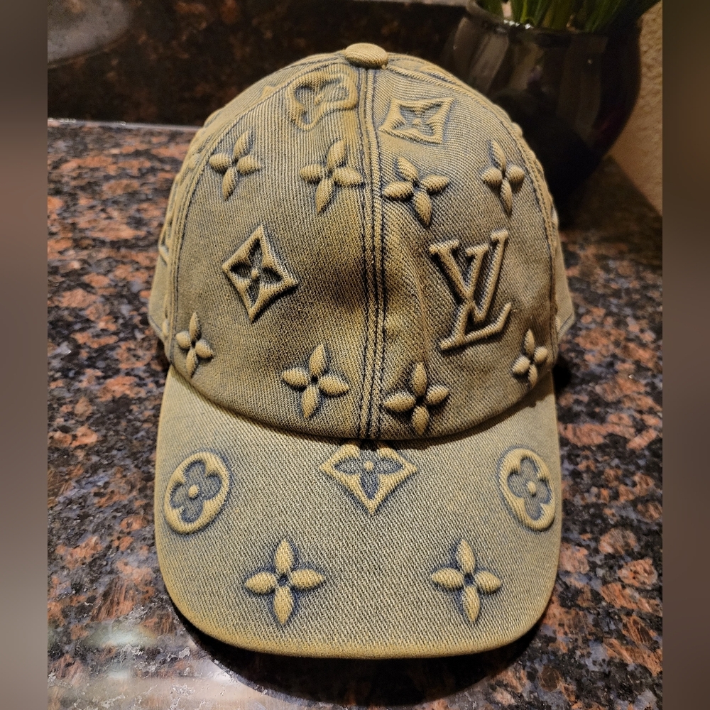 Louis Vuitton Monogram Cap